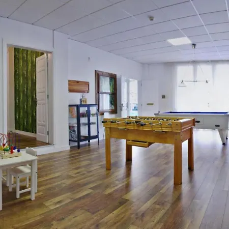Elegante Con Piscina Y Jardin, Ideal 2 Apartment