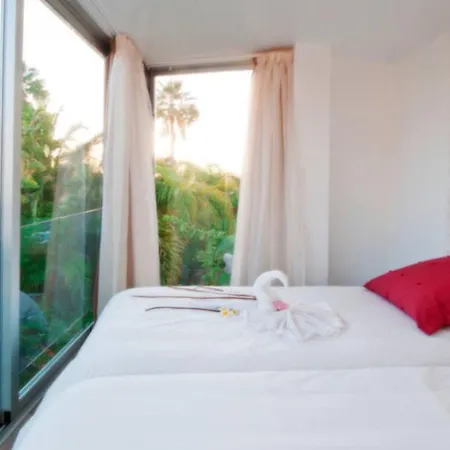 Elegante Con Piscina Y Jardin, Ideal 2 Apartment