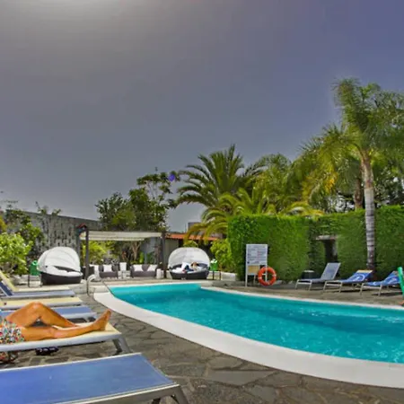 Elegante Con Piscina Y Jardin, Ideal 2 Apartment *
