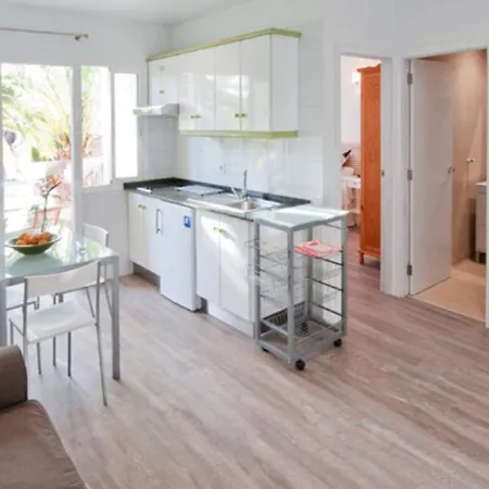 Elegante Con Piscina Y Jardin, Ideal 2 Apartment Los Llanos De Aridane